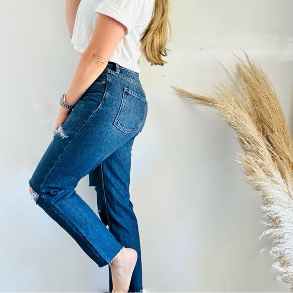 OLD NAVY Dark Blue Wash High Rise Slouchy Straight Leg Denim Distressed Jeans 8 - Picture 9 of 14